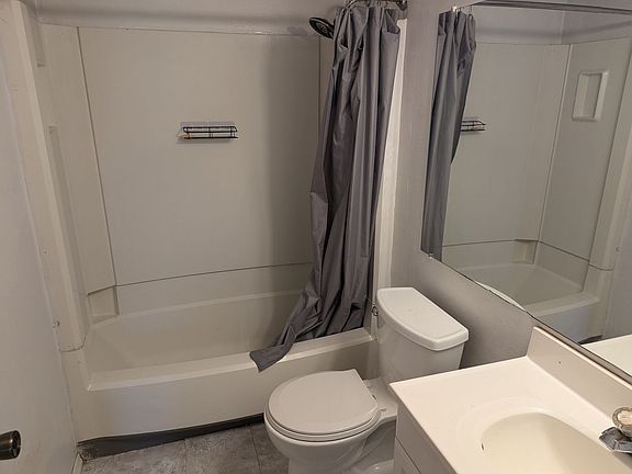 5th image of 1456 Hawks Nest Dr APT G