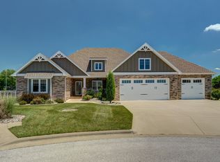 904 E Clare Ct, Nixa, MO 65714