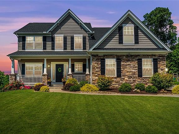 2nd image of 1031 Autumn Woods Dr