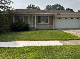 25400 Kelli Ct, Taylor, MI 48180