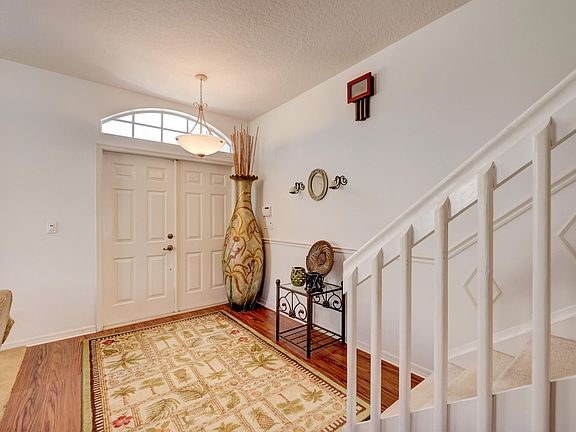 5th image of 7109 Walden Pond Court
