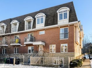 285 Antibes Dr N #1, Toronto, ON M2R3X9