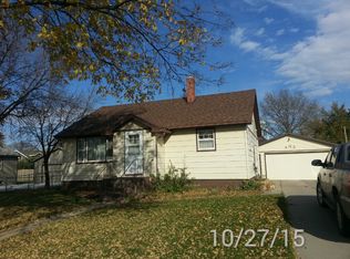 403 W Elm St, Parkston, SD 57366