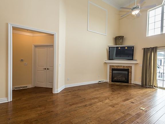 4th image of 232 Bentbrook Cir