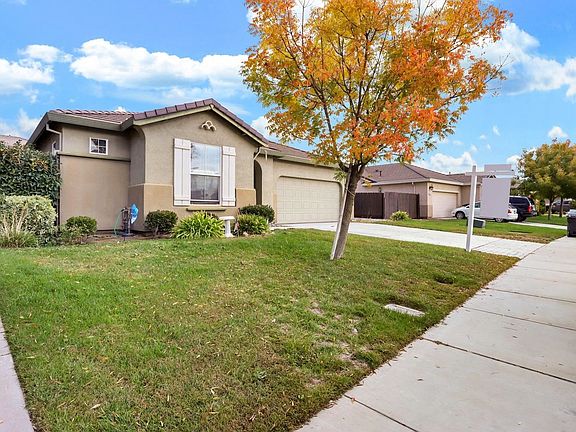 2nd image of 925 Clearwater Creek Blvd