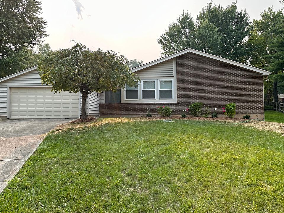 1st image of 8953 Wexford Pl