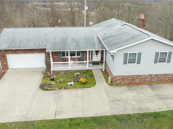 8029 Moravian Trail Rd SE, Uhrichsville, OH 44683