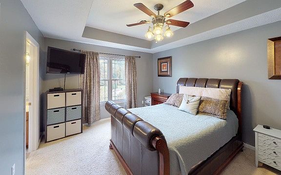 5th image of 107 Village Crest Dr