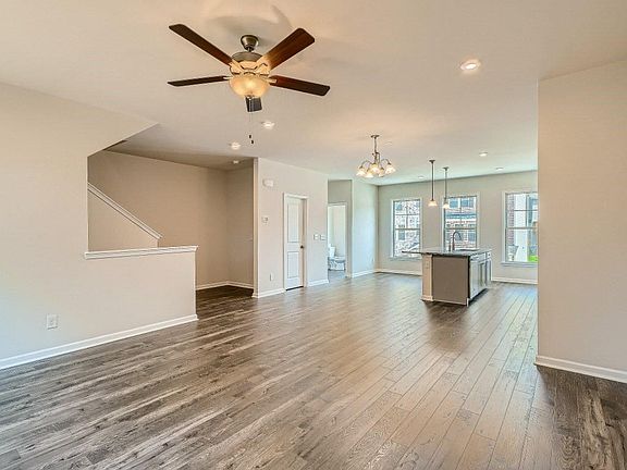 3rd image of 3537 Hidden Valley Cir #1