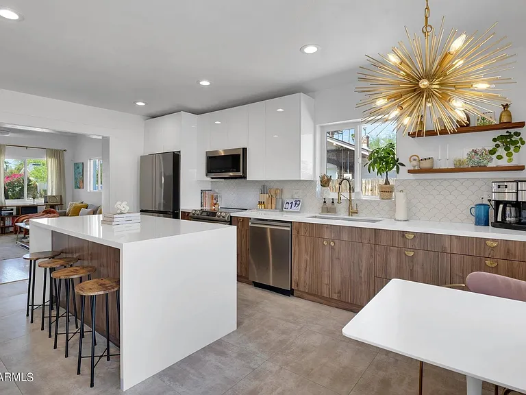 2333 N Edgemere St — Photo 8