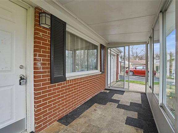 5th image of 424 Cato Ct