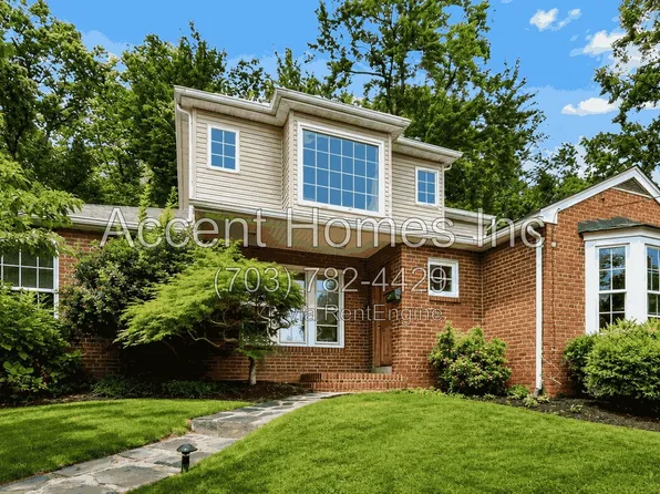 813 31st St S, Arlington, VA 22202