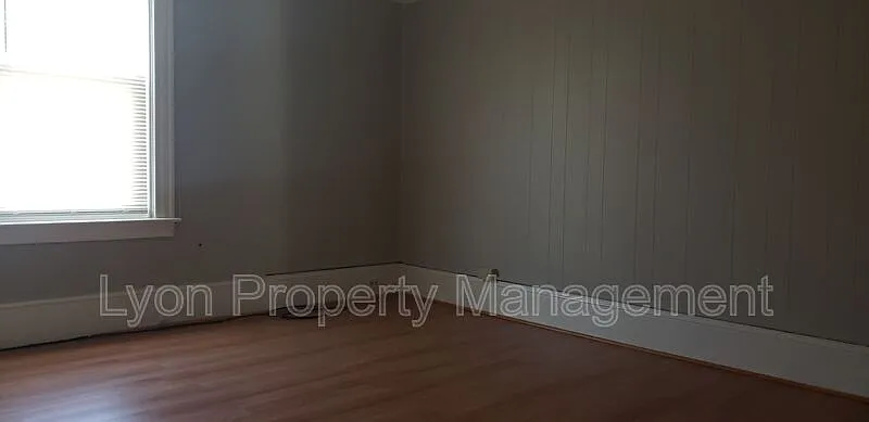 2 bed, 1.0 bath, 802 sqft, $1,495 — Photo 3