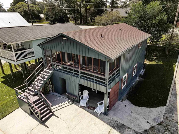 8016 False River Rd, Oscar, LA 70762
