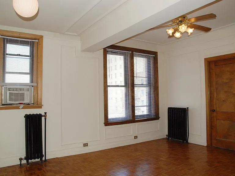 530 W Diversey — Photo 18