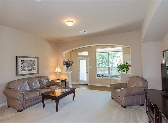 3rd image of 308 Atlanta Park Dr