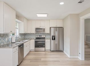 216 Chateaugay St NW, Fort Walton Beach, FL 32548