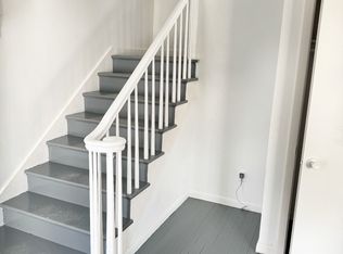 24 3rd St, Waterford, NY 12188