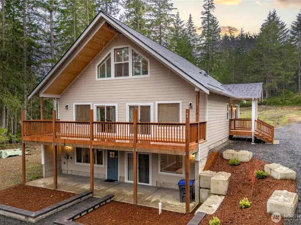 41 E Coon Drive N, Belfair, WA 98528