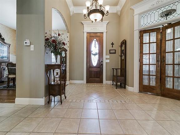 4th image of 2805 Marcie Ln