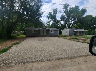 210 10th St, Ogden, KS 66517