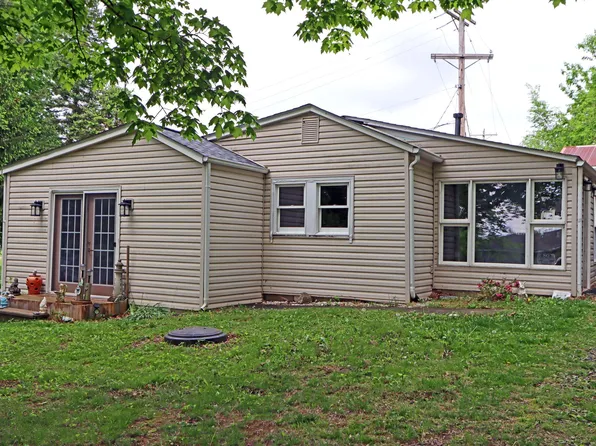 431 Edgewater Beach Blvd, Thornville, OH 43076