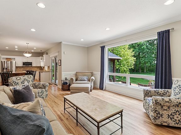3rd image of 7016 Harbour Dr