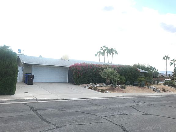 3rd image of 910 N Calle Loro