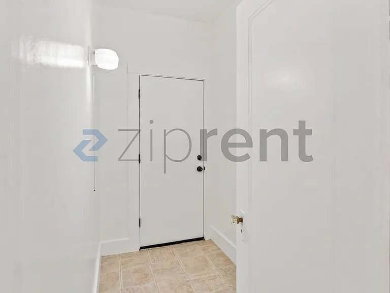 3060 Brook St — Photo 15