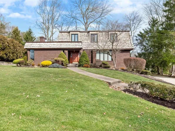 1615 Williamsburg Cir, Pittsburgh, PA 15241