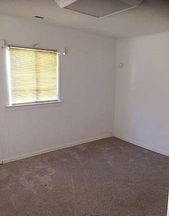 5th image of 5014 Washington Ave SE