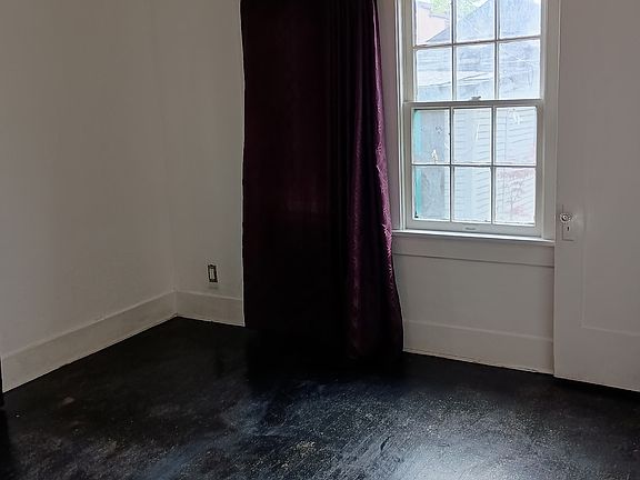 5th image of 843 N Edgemont St