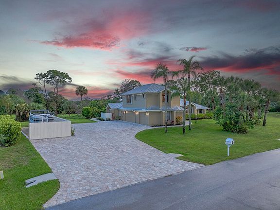 5th image of 1206 SW Catalina Street