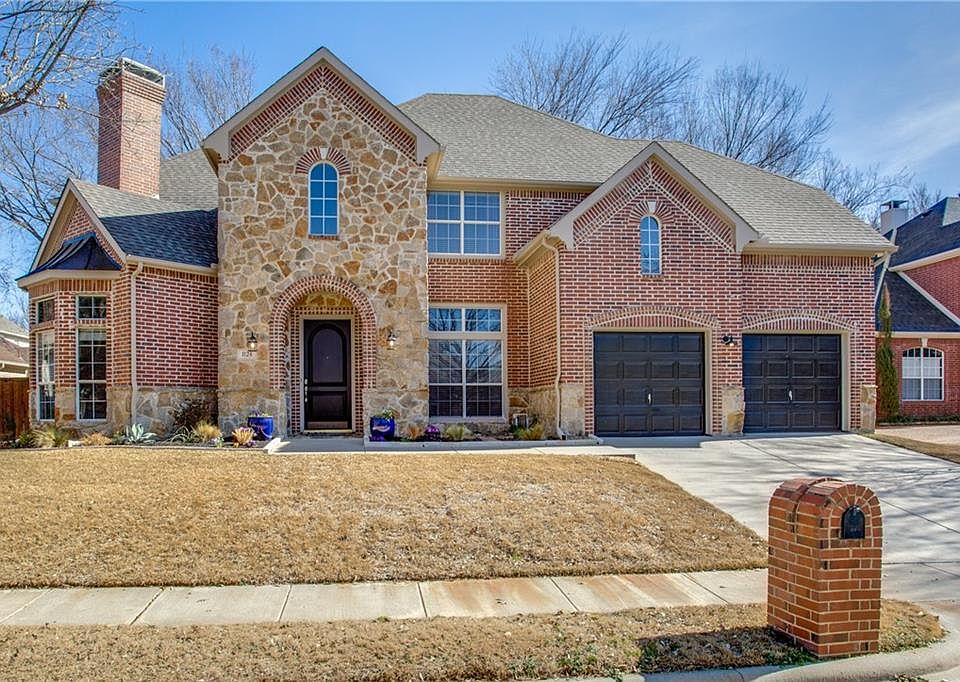 1st image of 824 Glen Garry Dr