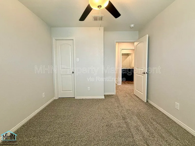 2927 Gastonian Ml — Photo 13