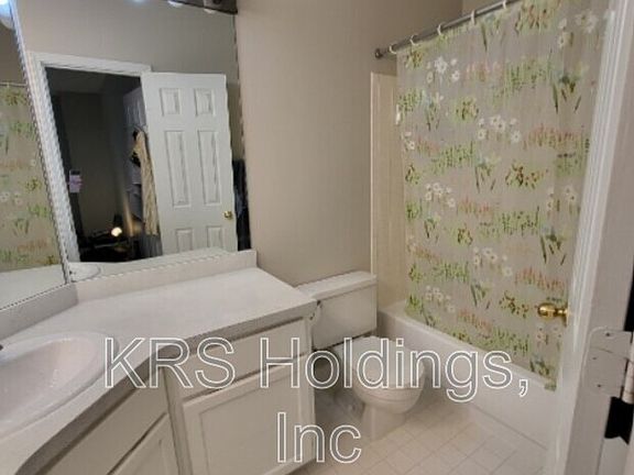 5th image of 13070 Autumn Woods Way APT 101
