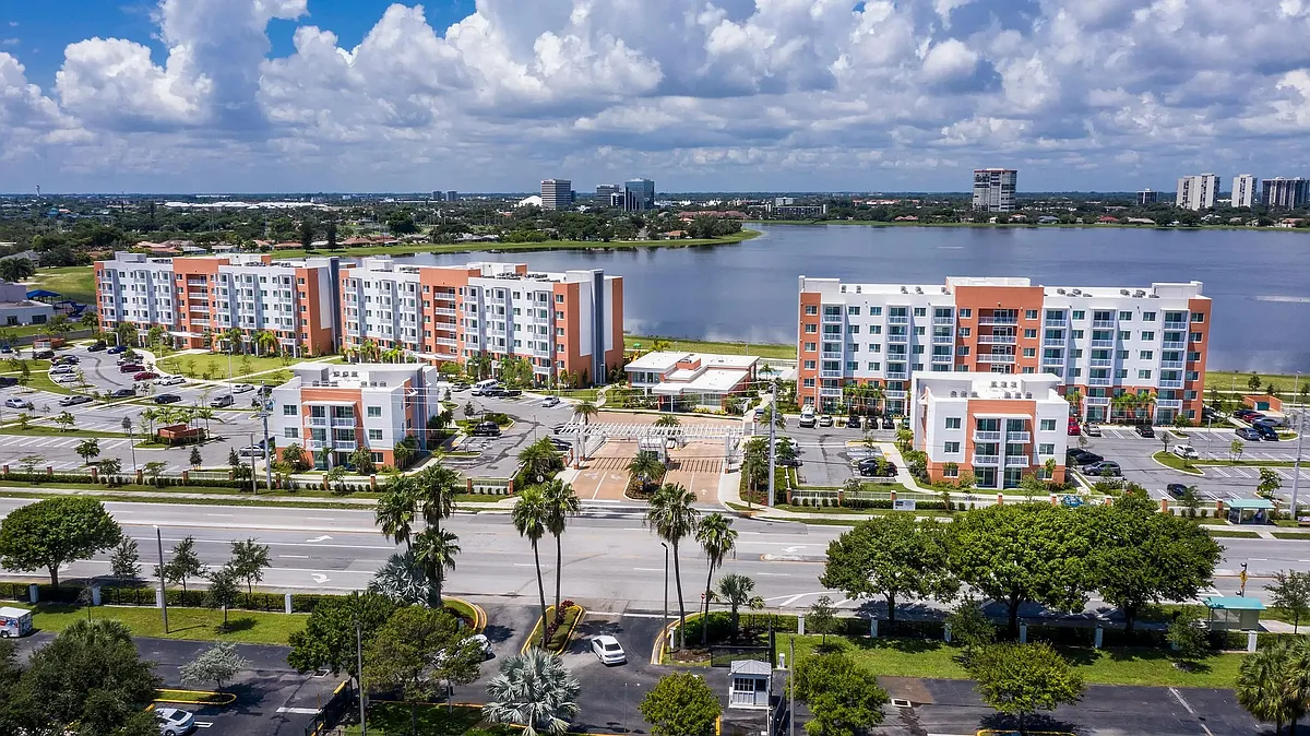 Veridian Shores Apartments Exterior - Veridian Shores