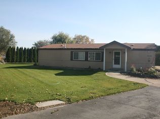 2106 Selah Loop Rd, Selah, WA 98942