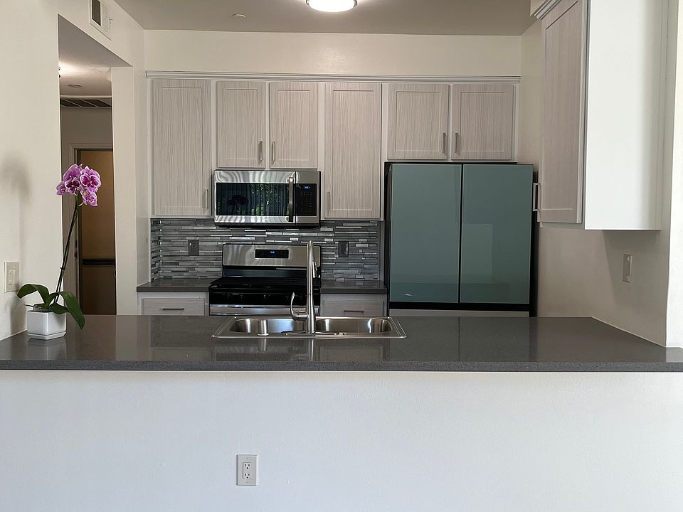 1st image of 426 S Sepulveda Blvd #21
