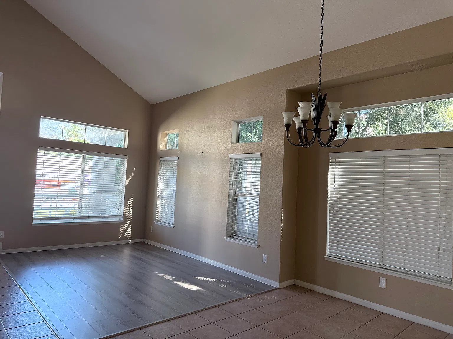 4 bed, 2650 sqft, $3,880 — Photo 3