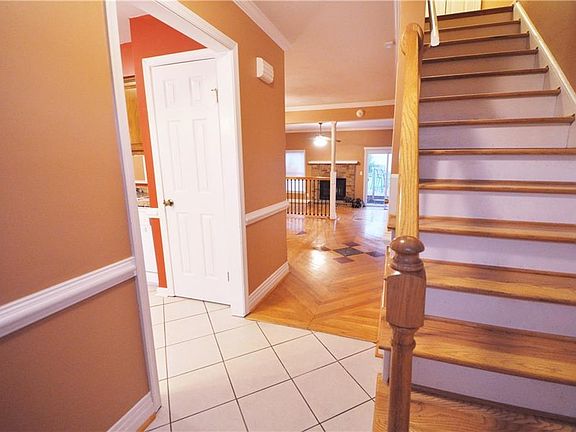 2nd image of 4918 Windbrooke Ct