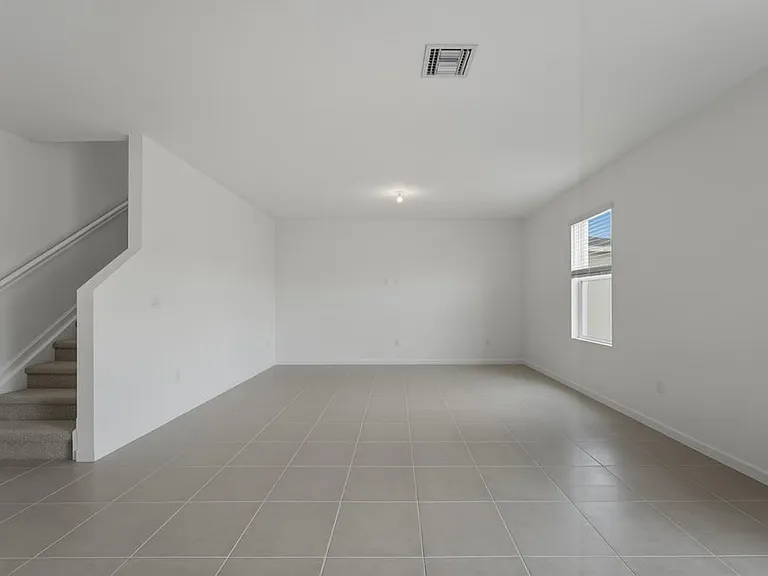 10485 NW Suncrest Loop — Photo 3