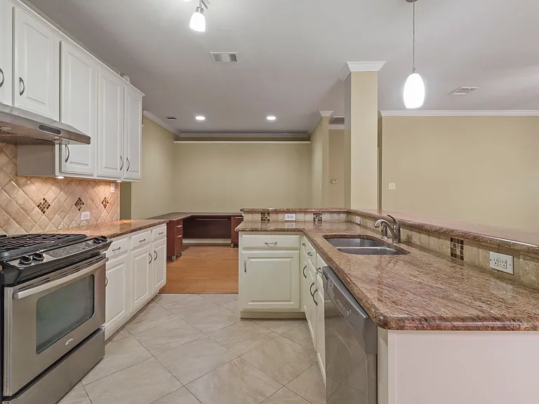 701 Bella Vista Dr — Photo 9