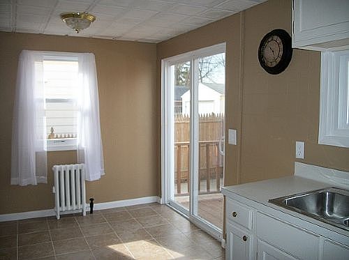 4th image of 282 Kohler St