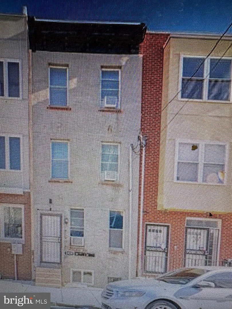 3 bed, 1410 sqft, $2,200 — Photo 1