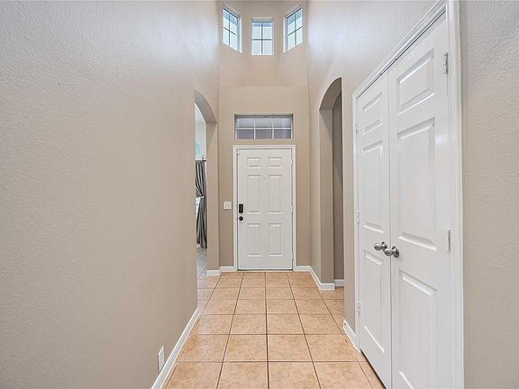 3rd image of 3226 Nickwill Way