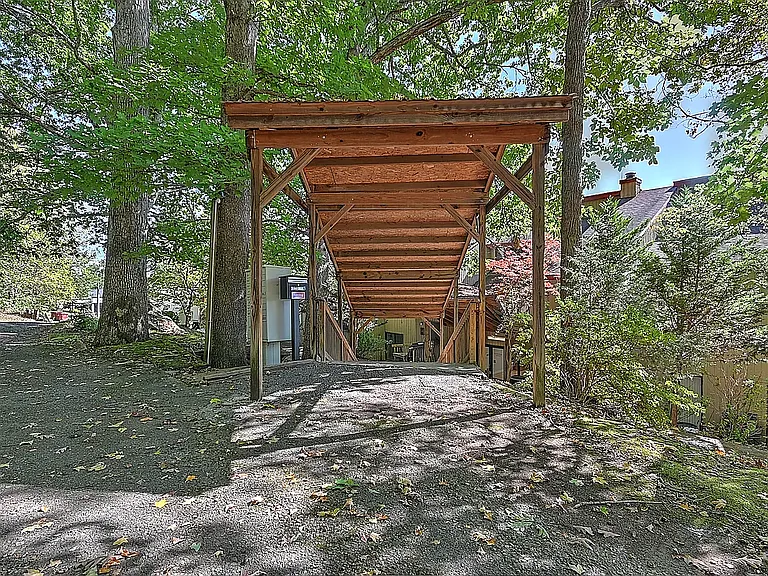 109 Beechnut St #7 — Photo 47