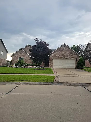 20393 Balmoral Dr Photo 1
