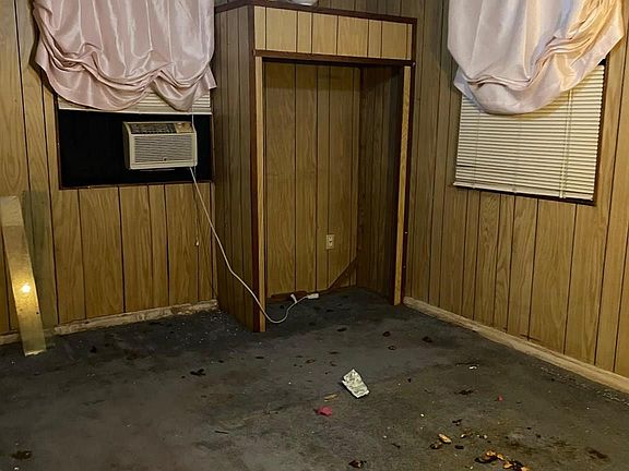 5th image of 8659 Juniper Ave