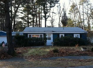 8 Pillsbury Ave, Tewksbury, MA 01876